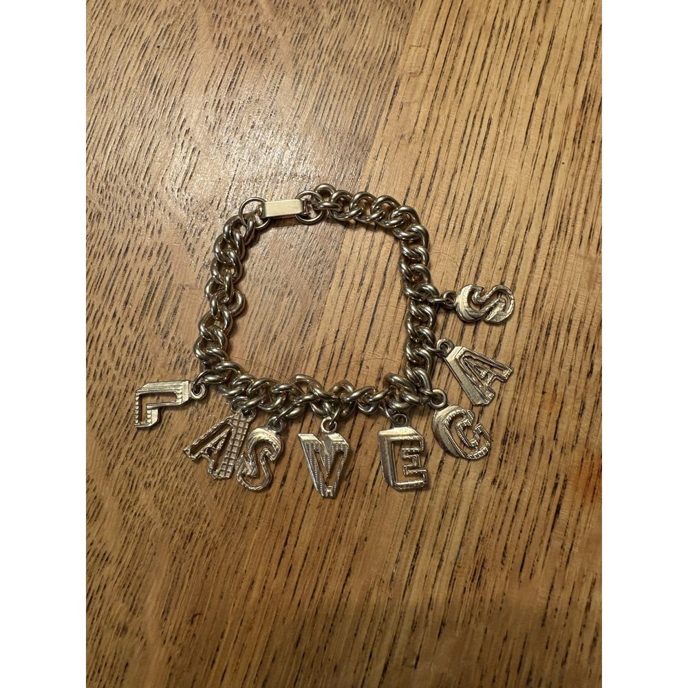 6.5"‎ Gold Tone Charm Bracelet LAS VEGAS